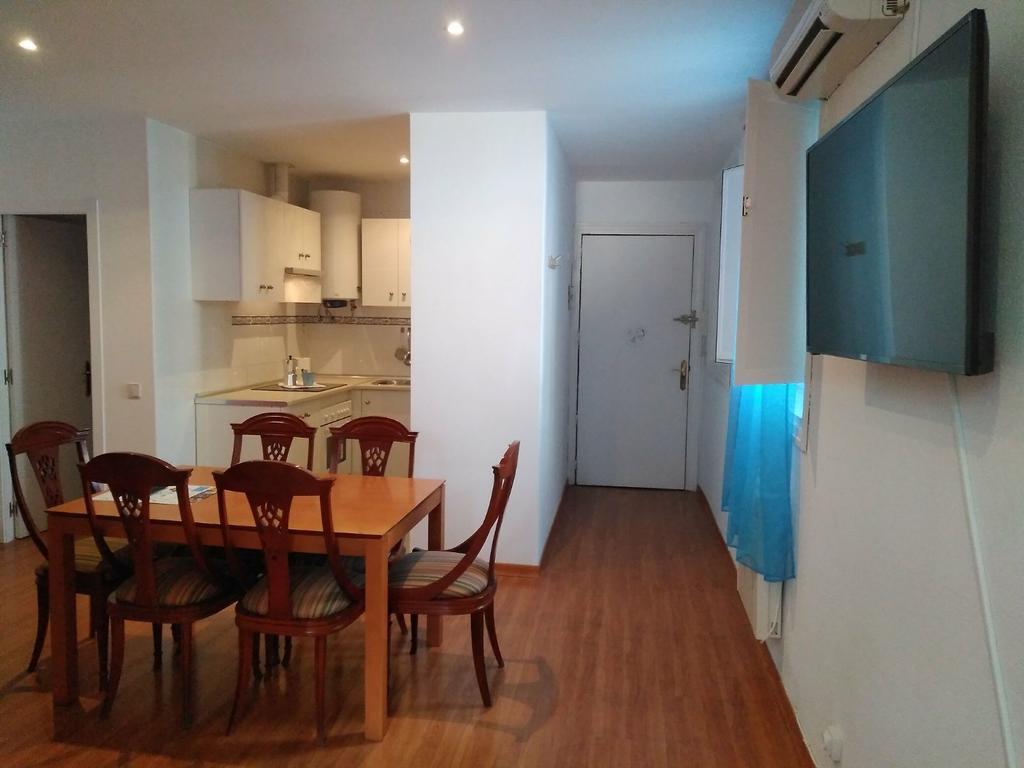 Santa Ana Apartamento Madrid Exterior photo