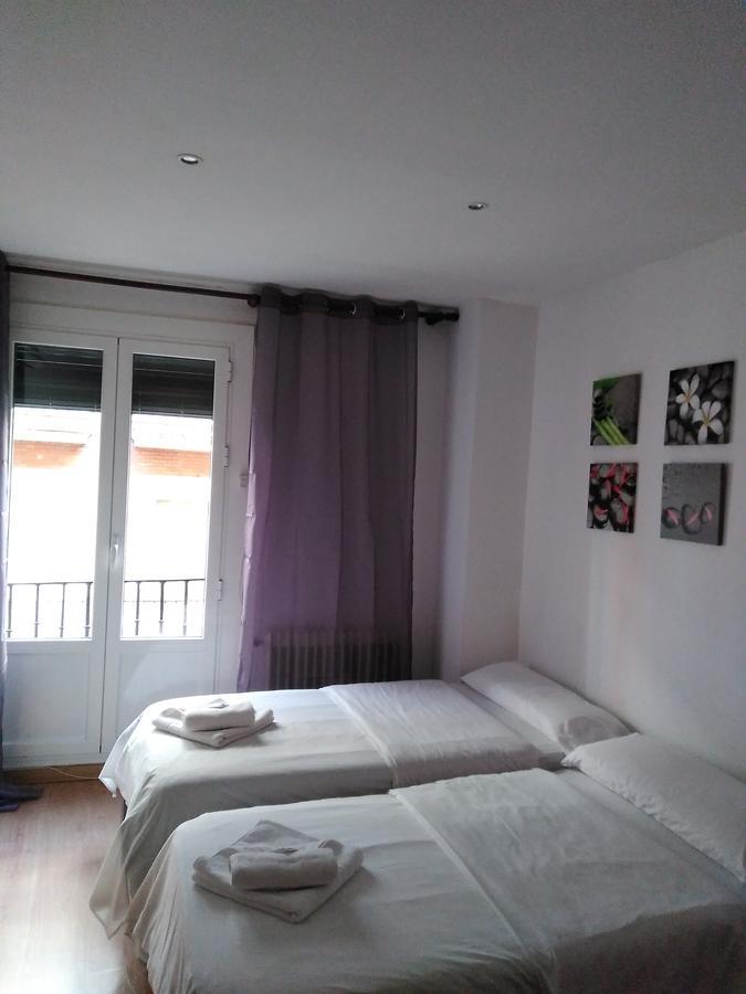 Santa Ana Apartamento Madrid Exterior photo
