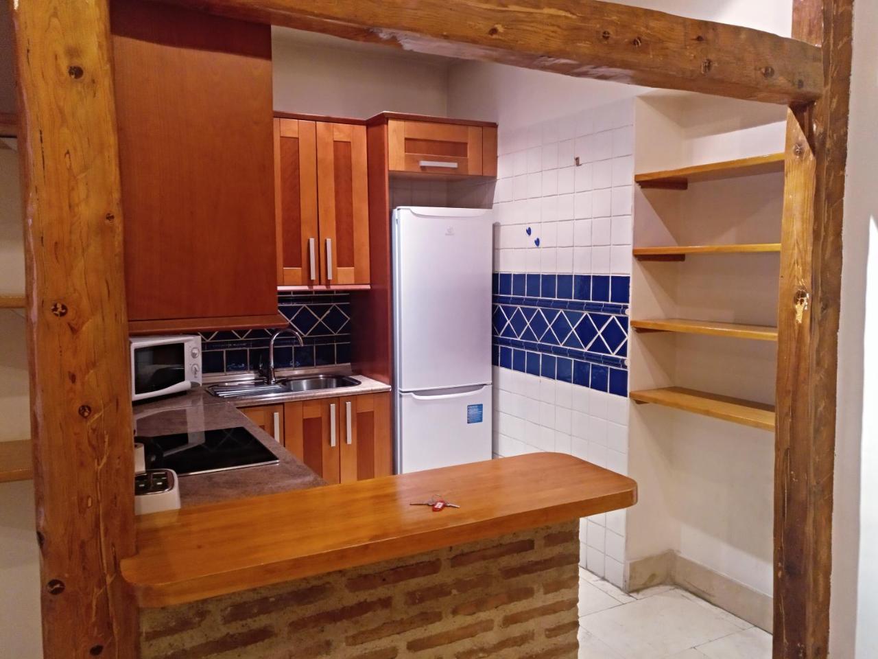 Santa Ana Apartamento Madrid Exterior photo
