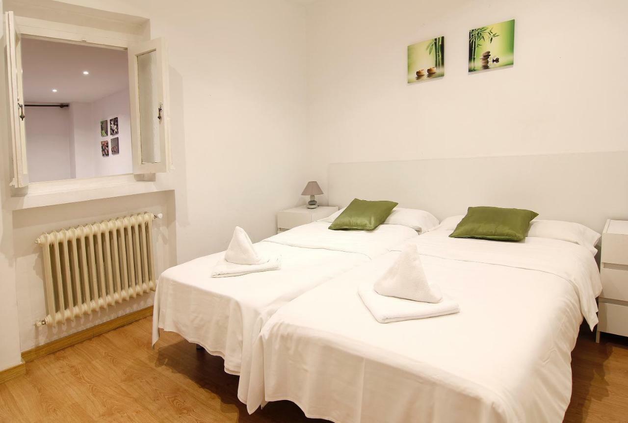 Santa Ana Apartamento Madrid Exterior photo