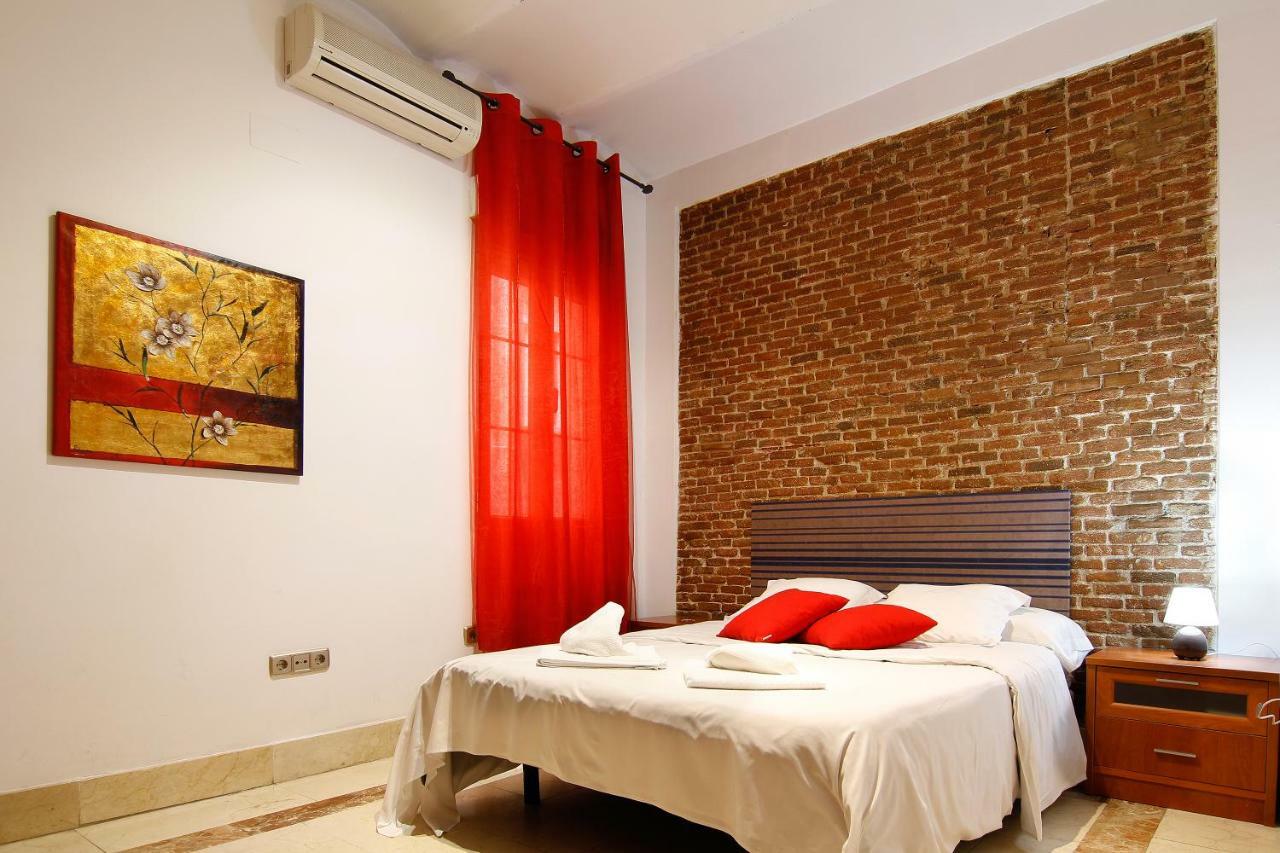 Santa Ana Apartamento Madrid Exterior photo